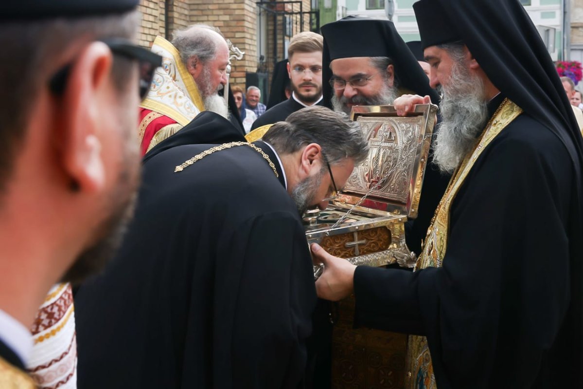 Hram și aniversare în Episcopia Daciei Felix 299257