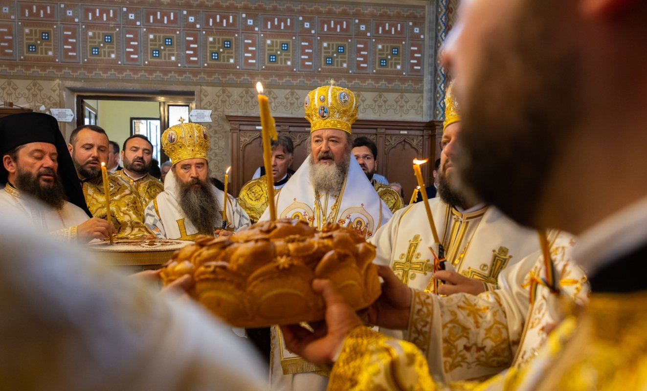 Hram și aniversare în Episcopia Daciei Felix 299439