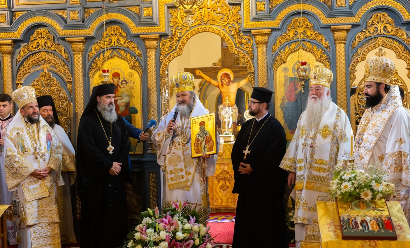 Hram și aniversare în Episcopia Daciei Felix 299449