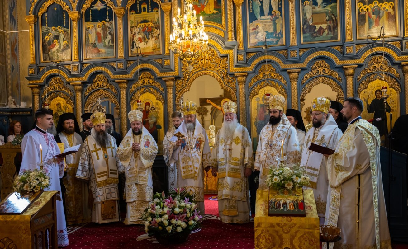 Hram și aniversare în Episcopia Daciei Felix 299450