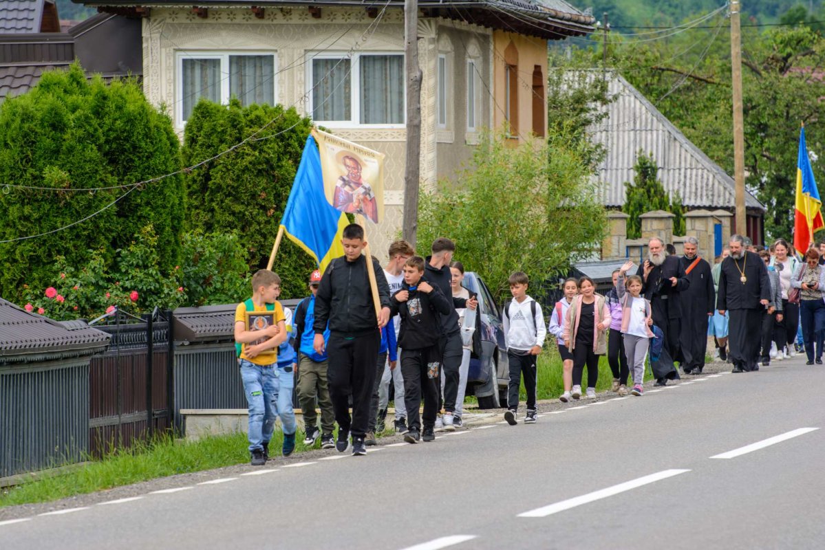 Pelerinaj pedestru dedicat hramului Mănăstirii Neamț 299214