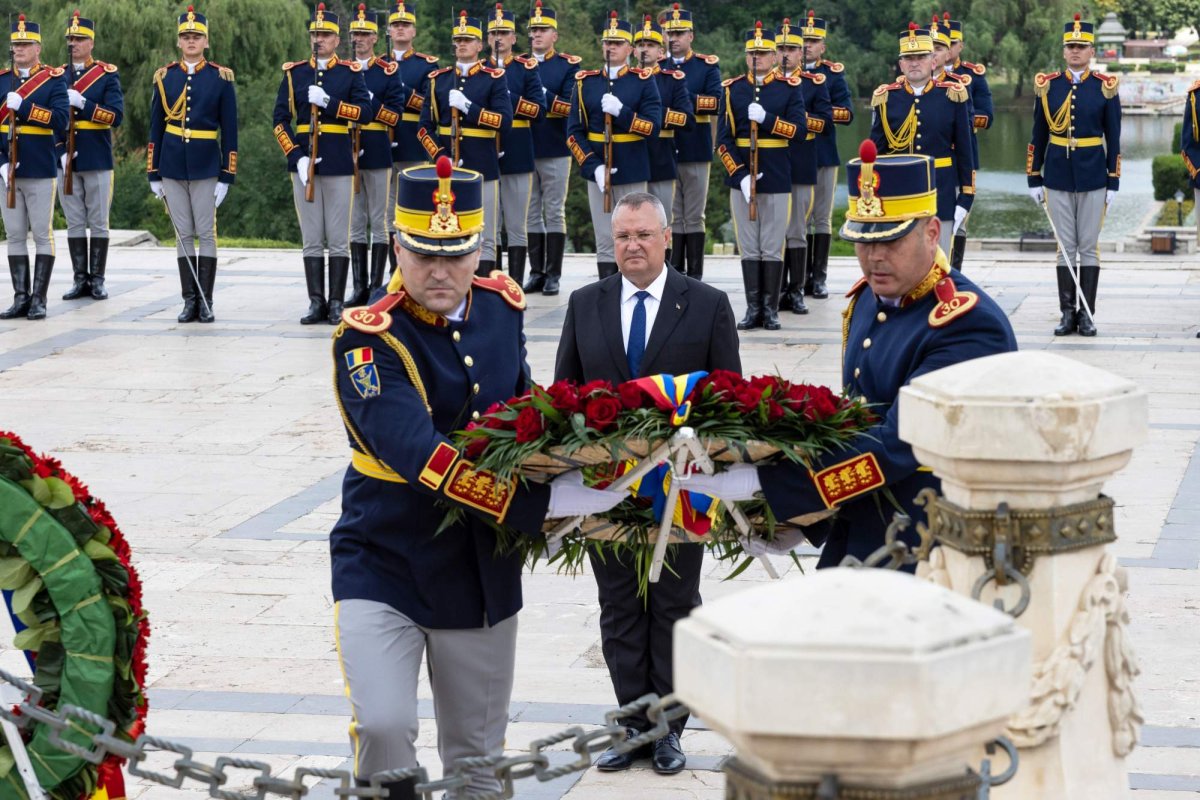 Ceremonie militară dedicată Zilei Eroilor în Parcul Carol 1 299426