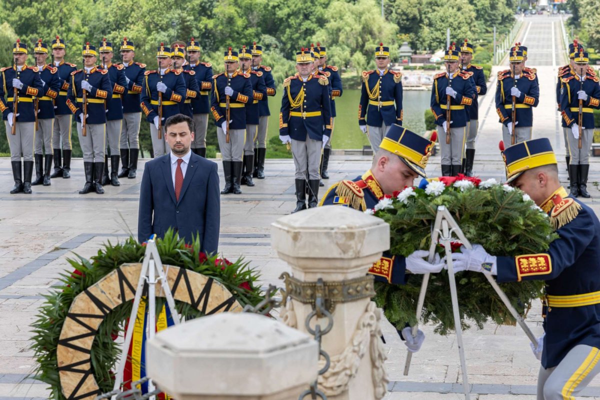 Ceremonie militară dedicată Zilei Eroilor în Parcul Carol 1 299428