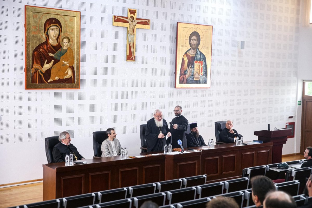 Eveniment academic dedicat părintelui profesor dr. Ioan Chirilă 299296