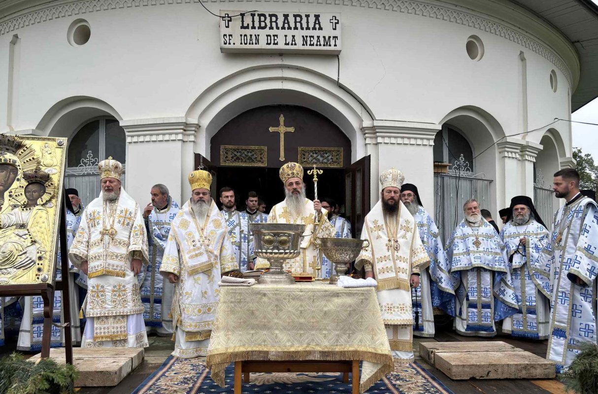 Hramul istoric al Mănăstirii Neamț 299317