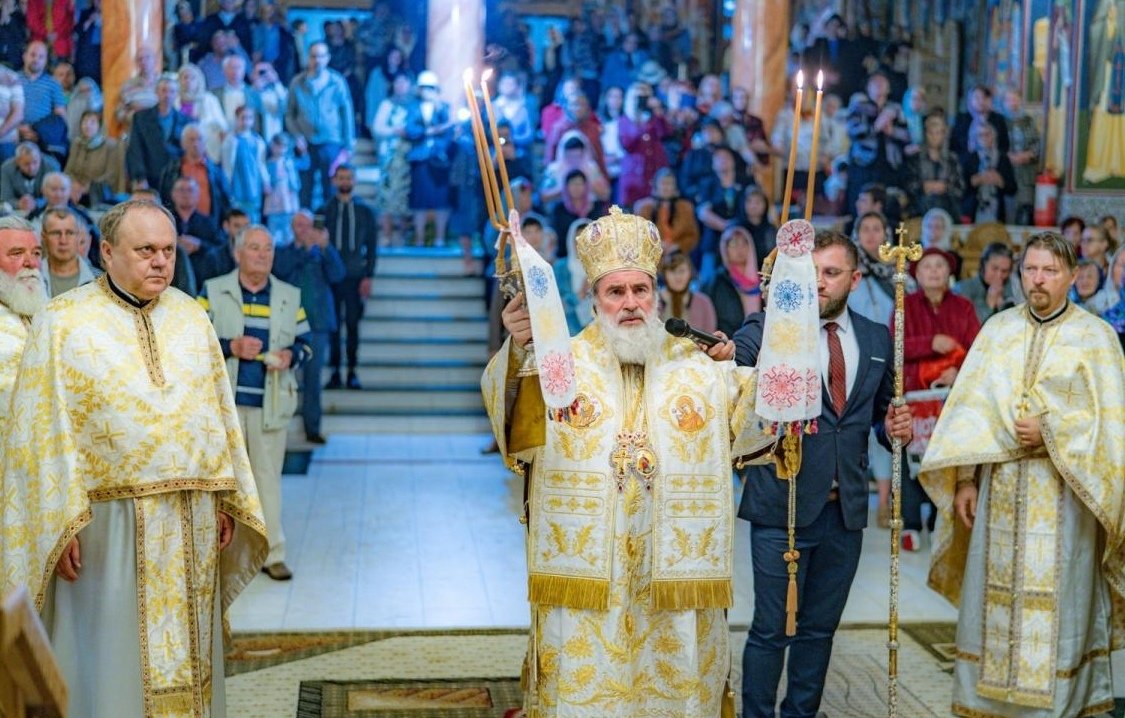 Binecuvântare la catedrala din orașul Bacău 299531