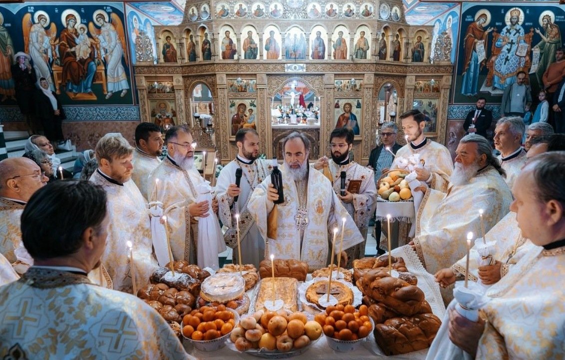 Binecuvântare la catedrala din orașul Bacău 299532