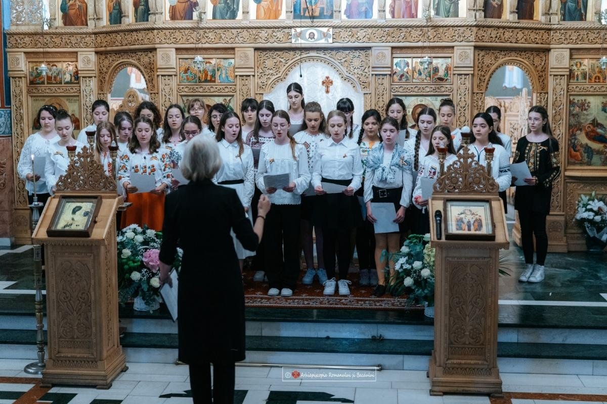 Binecuvântare la catedrala din orașul Bacău 299533