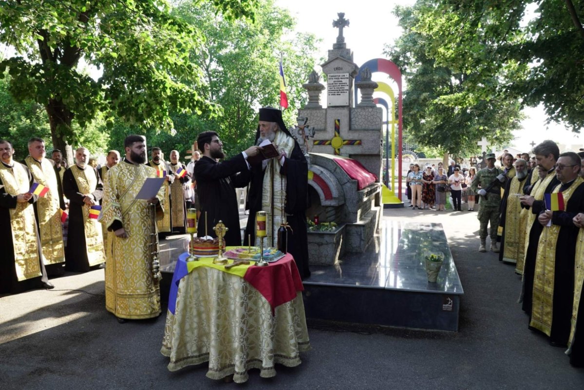 Procesiuni de Ziua Eroilor în cele două mari orașe de la Dunărea de Jos 299508