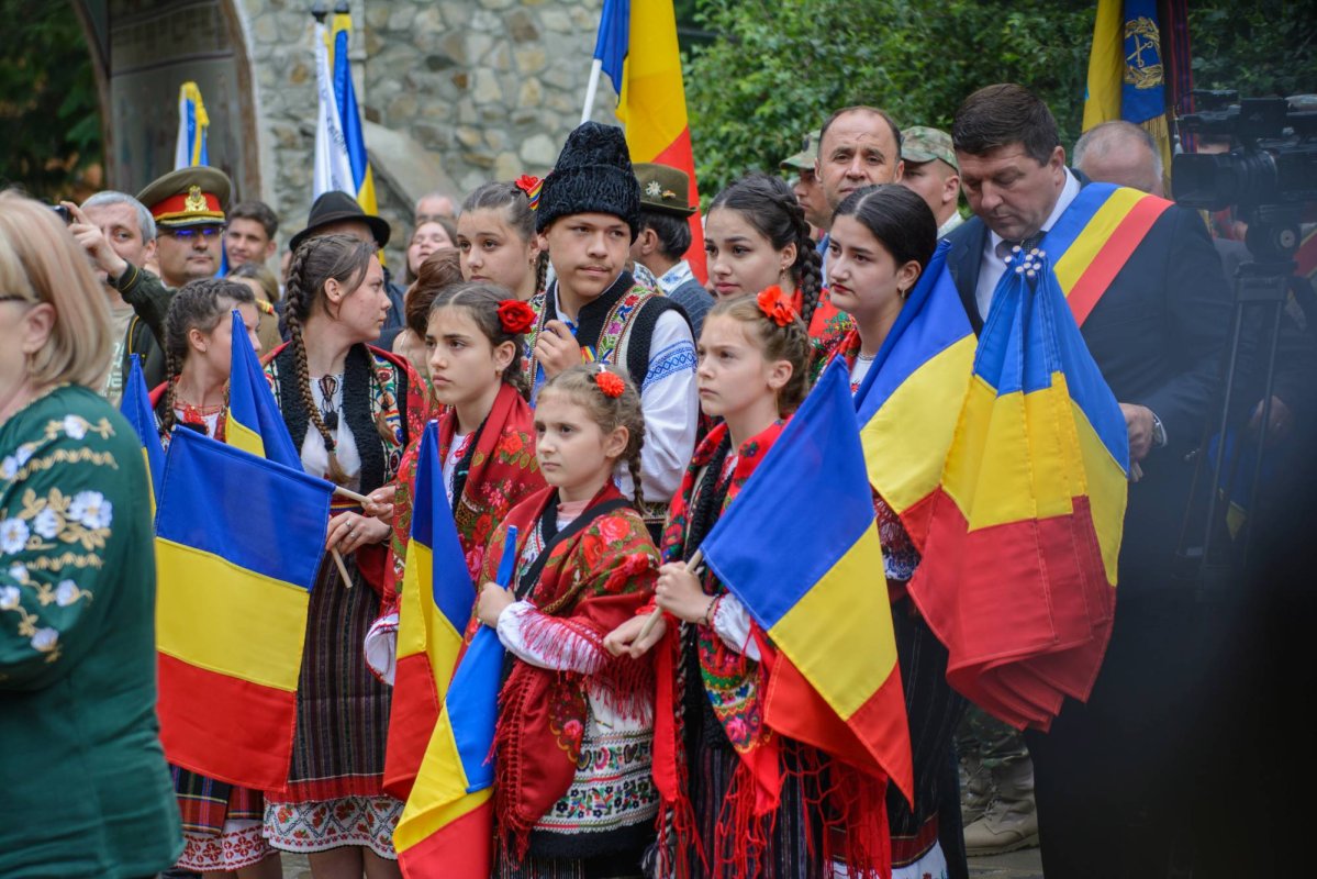 Recunoștință adusă ostașilor neamului la Mănăstirea „Înălțarea Sfintei Cruci” Brusturi 299549