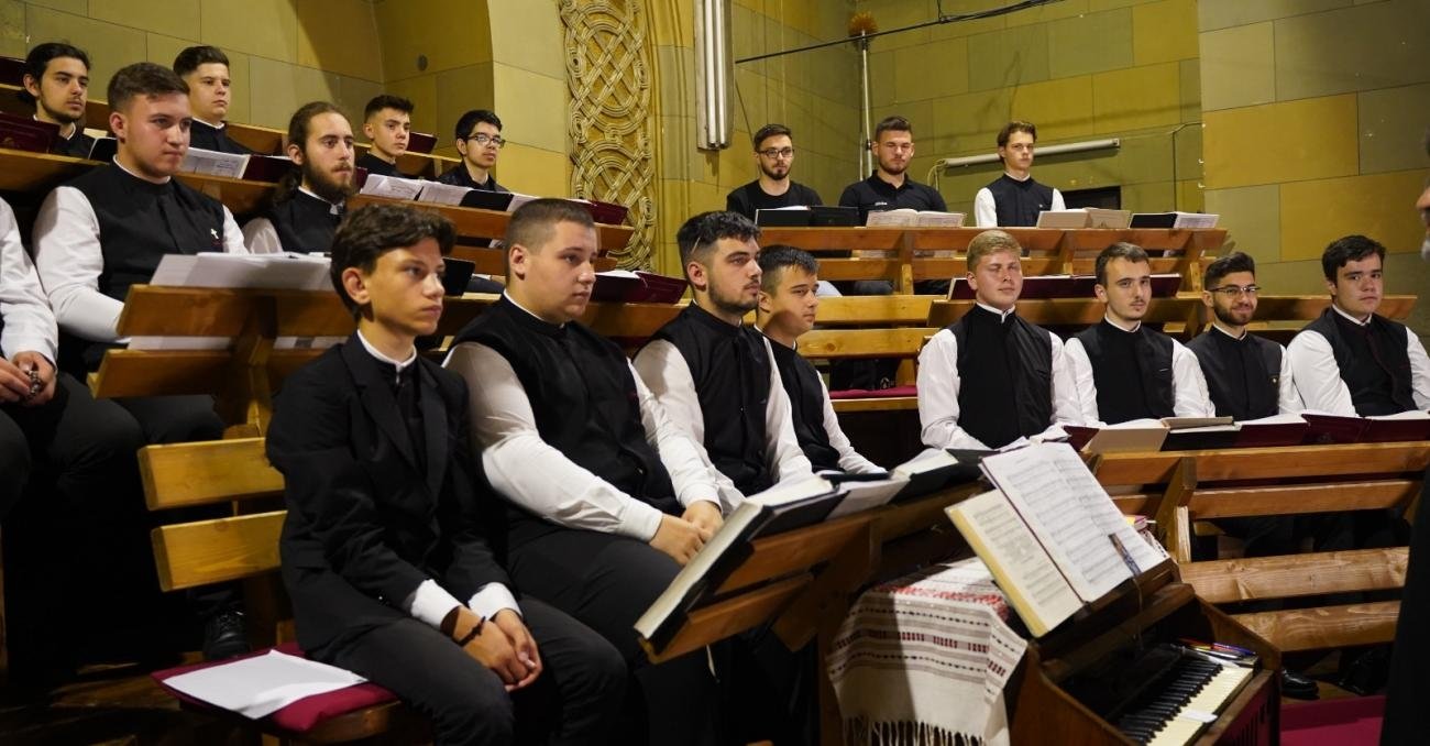 Slujire arhierească la Catedrala Arhiepiscopală  din Alba Iulia 299496