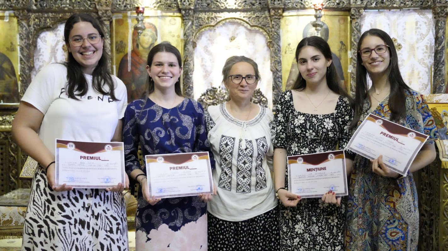 Premii pentru elevii olimpici la religie din județul Sibiu 300345