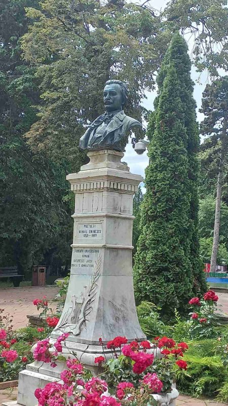 Premiile „Mihai Eminescu” la Botoșani, ediția a 33-a  300369