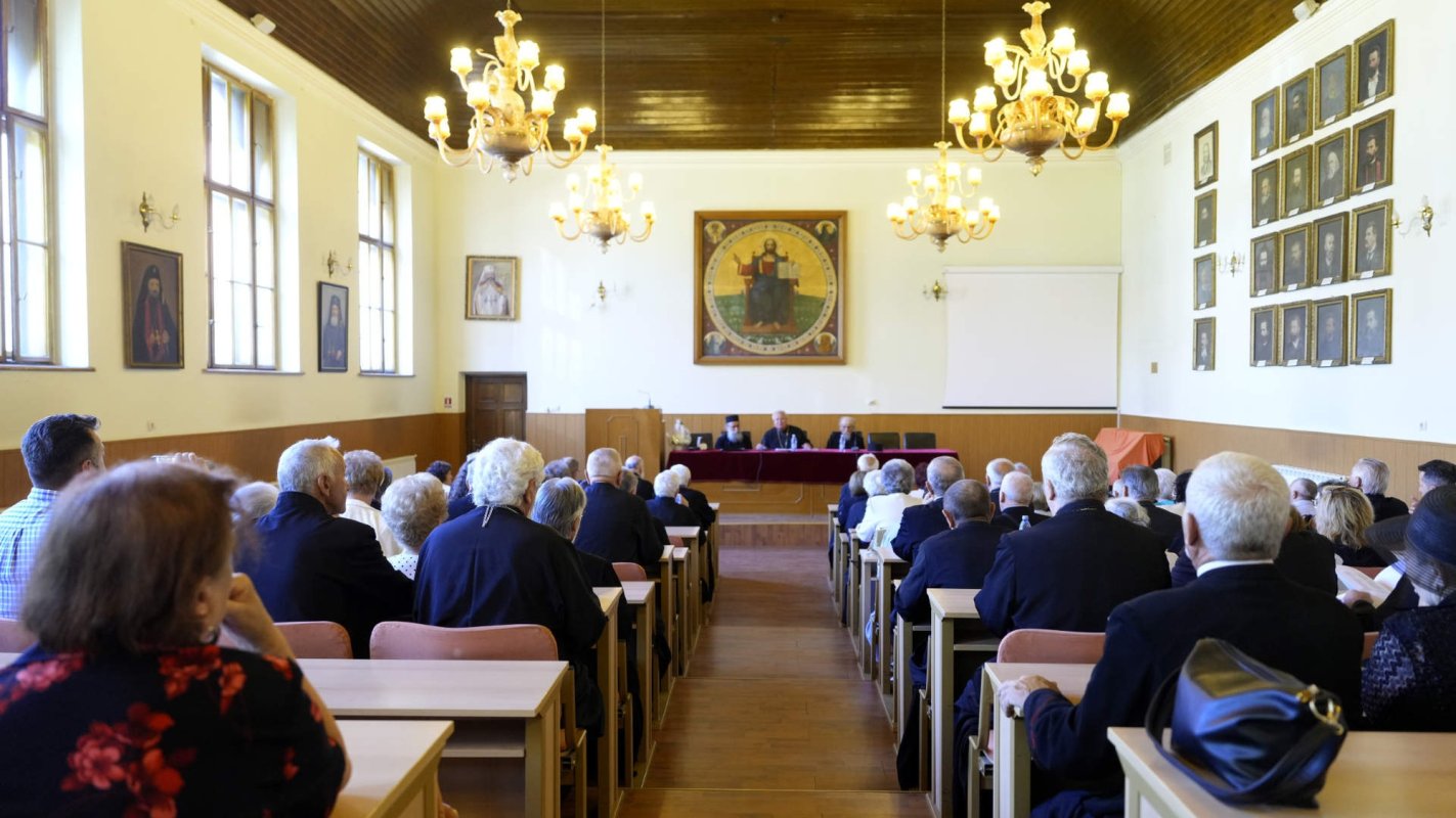 Revedere la Sibiu după 50 de ani de la absolvire 300391