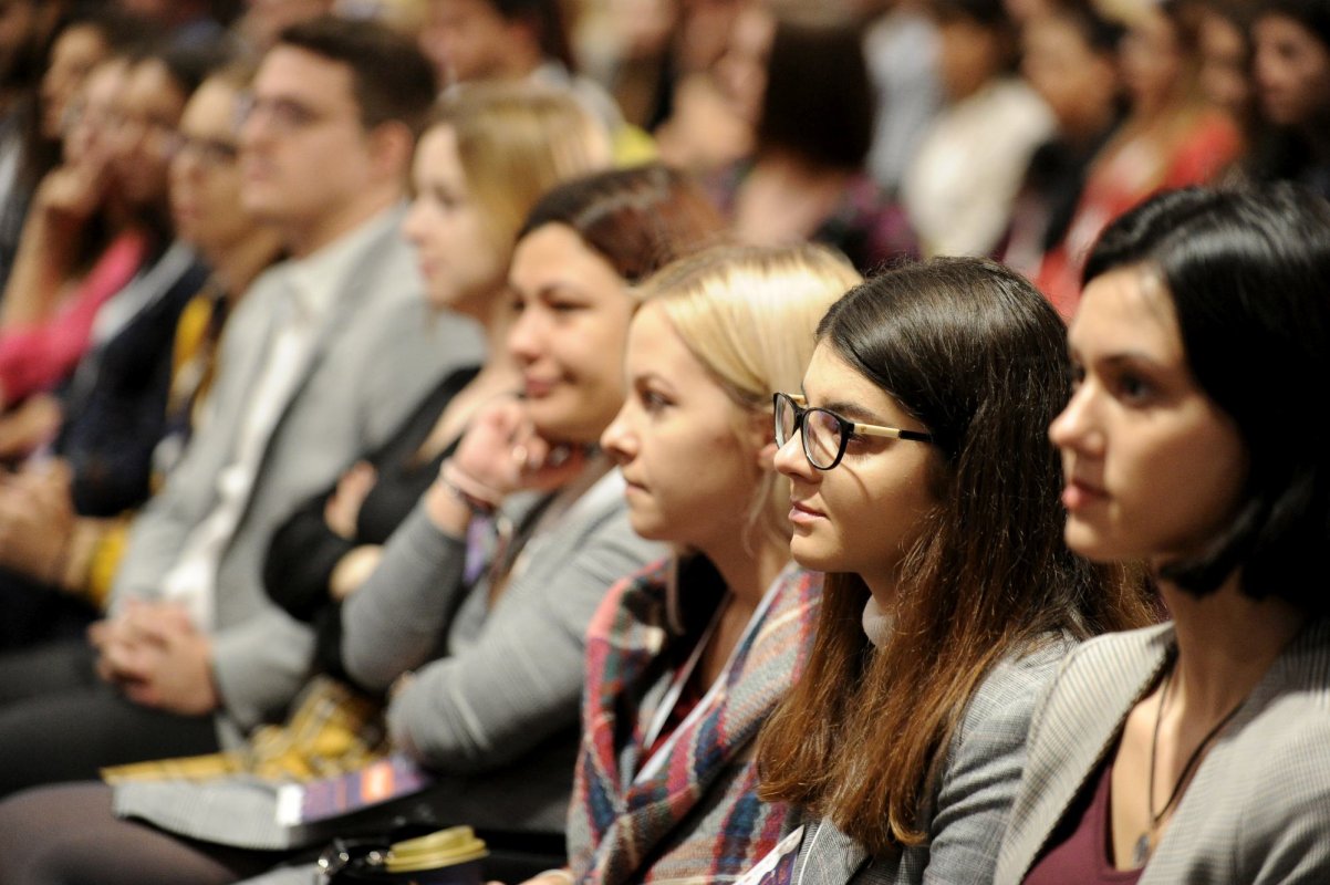 Locuri de muncă pentru tineri fără experiență 300469