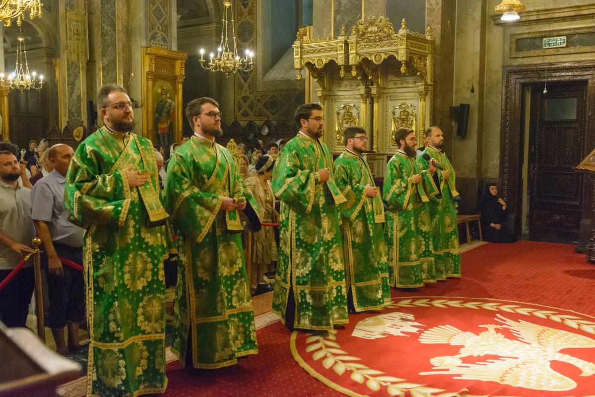 Praznicul Cincizecimii la catedrala din Iași 300637