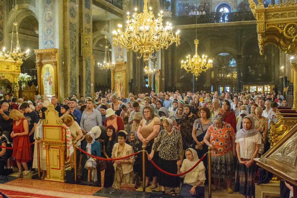 Praznicul Cincizecimii la catedrala din Iași 300643