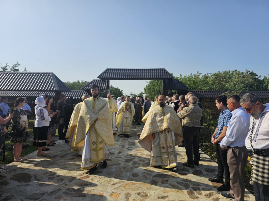 Hramul Mănăstirii Morisena din Banat 300870