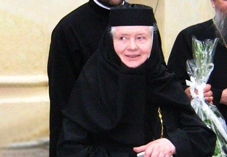 Teofana Scântei, stareța de poveste a Voronei 300817