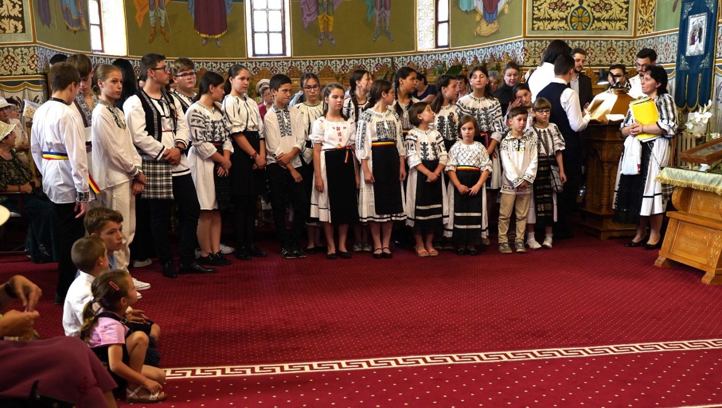 Hramul Mănăstirii „Sfânta Treime” de la Măgina, Alba 300931