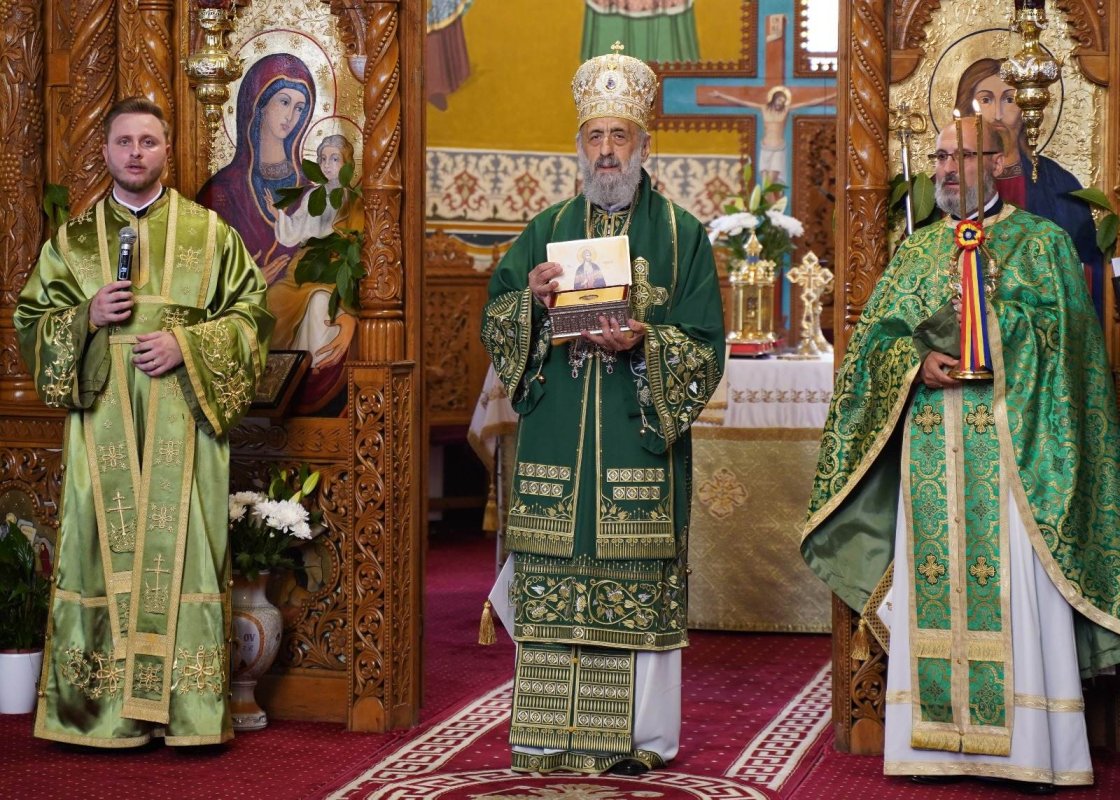 Hramul Mănăstirii „Sfânta Treime” de la Măgina, Alba 300932