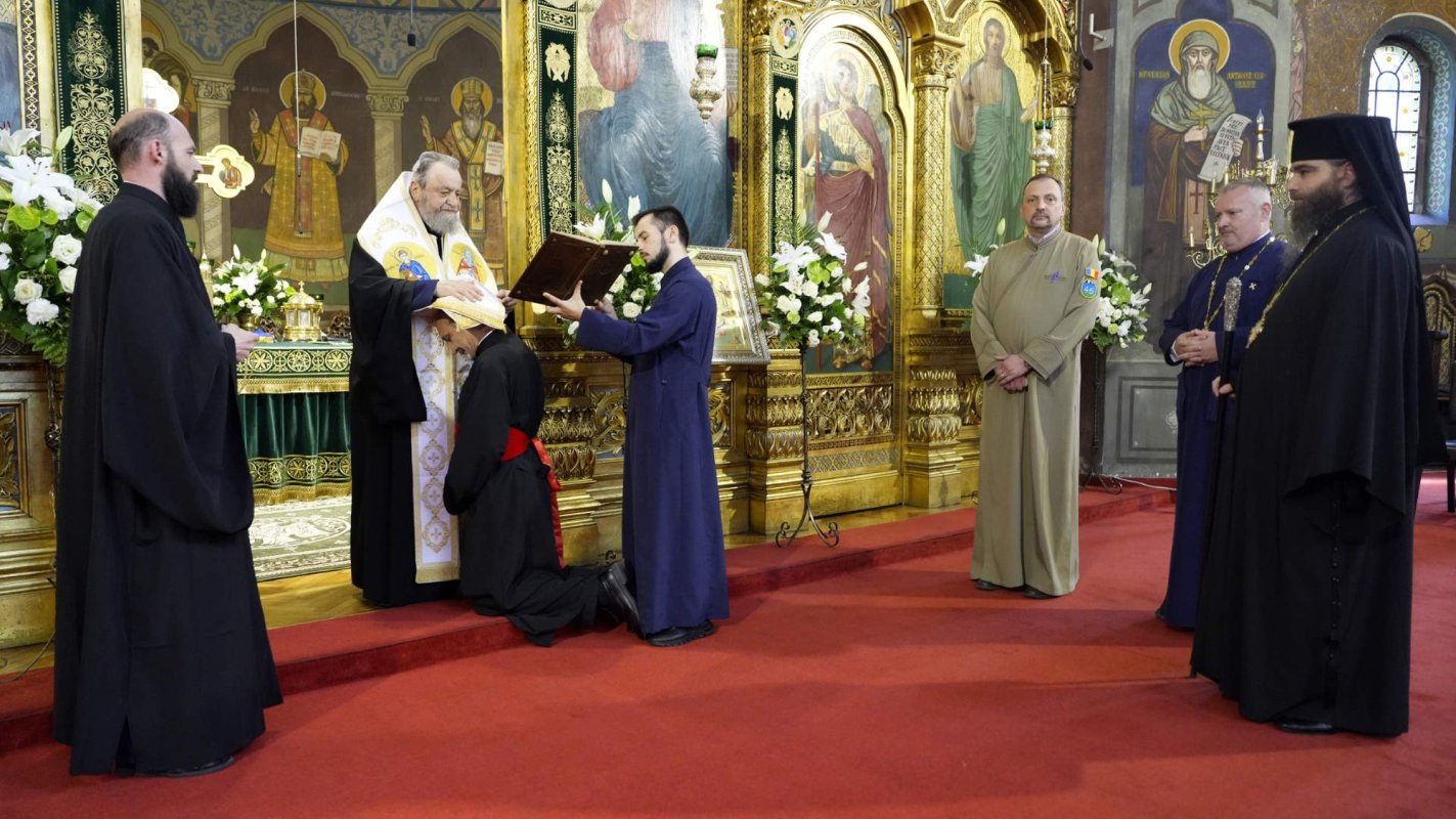 Drapelul național, sfințit la Sibiu 301031