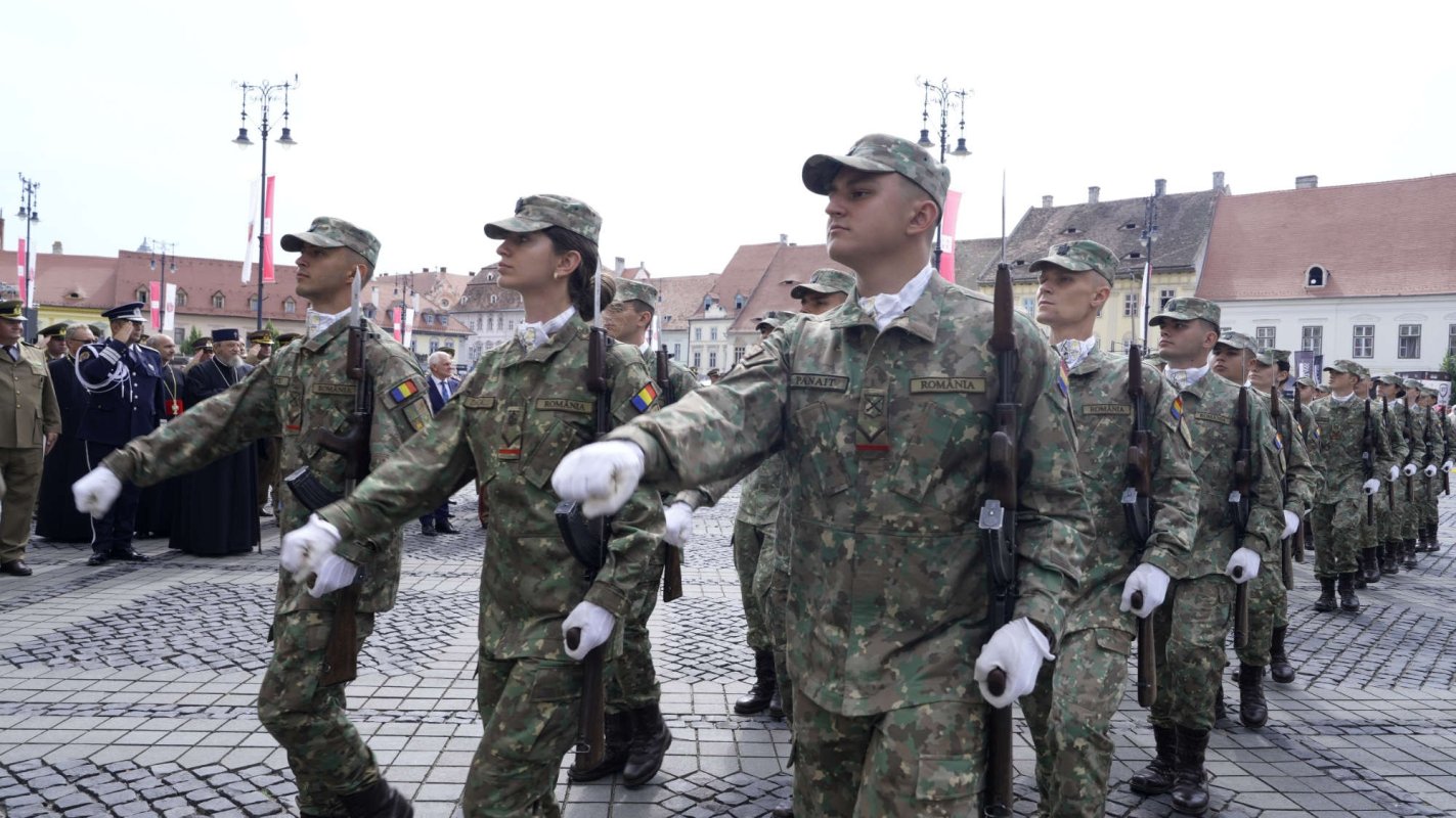 Drapelul național, sfințit la Sibiu 301036