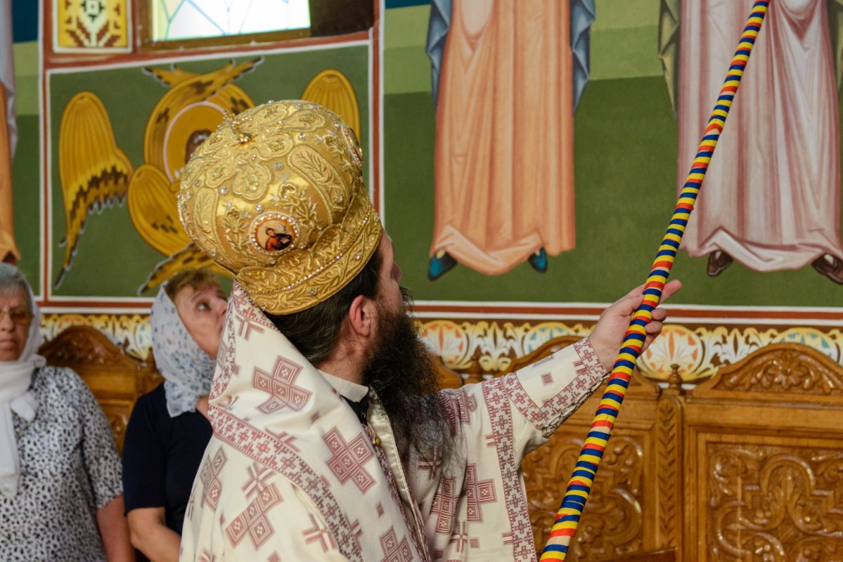 Sfințirea picturii unei biserici din Botoșani 301309