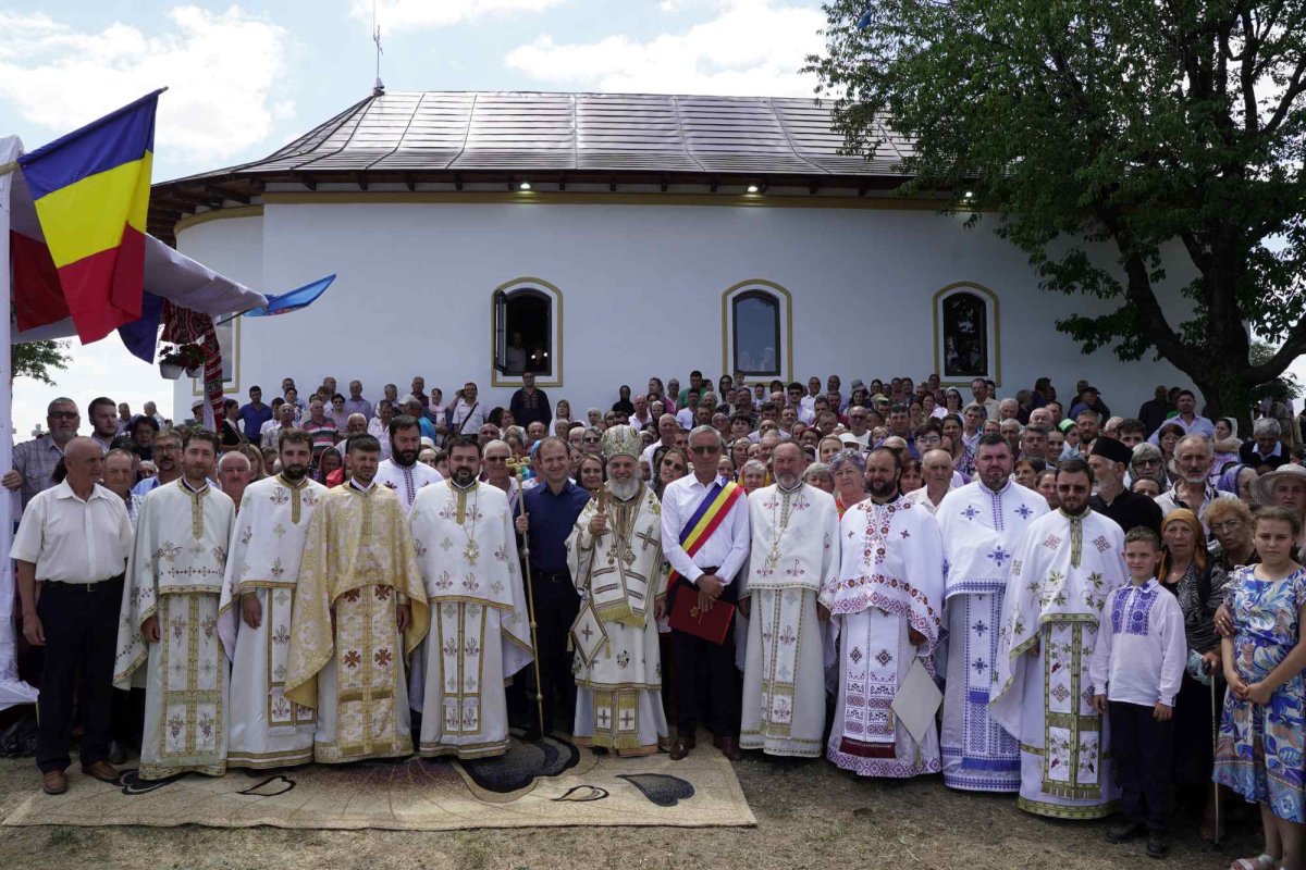 Moment de împlinire pentru credincioșii unei localități gălățene 301373