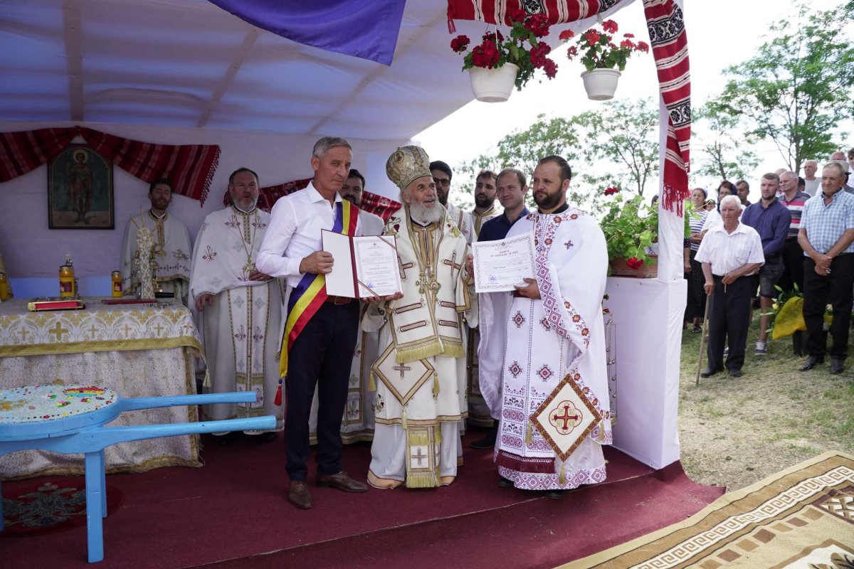 Moment de împlinire pentru credincioșii unei localități gălățene 301376