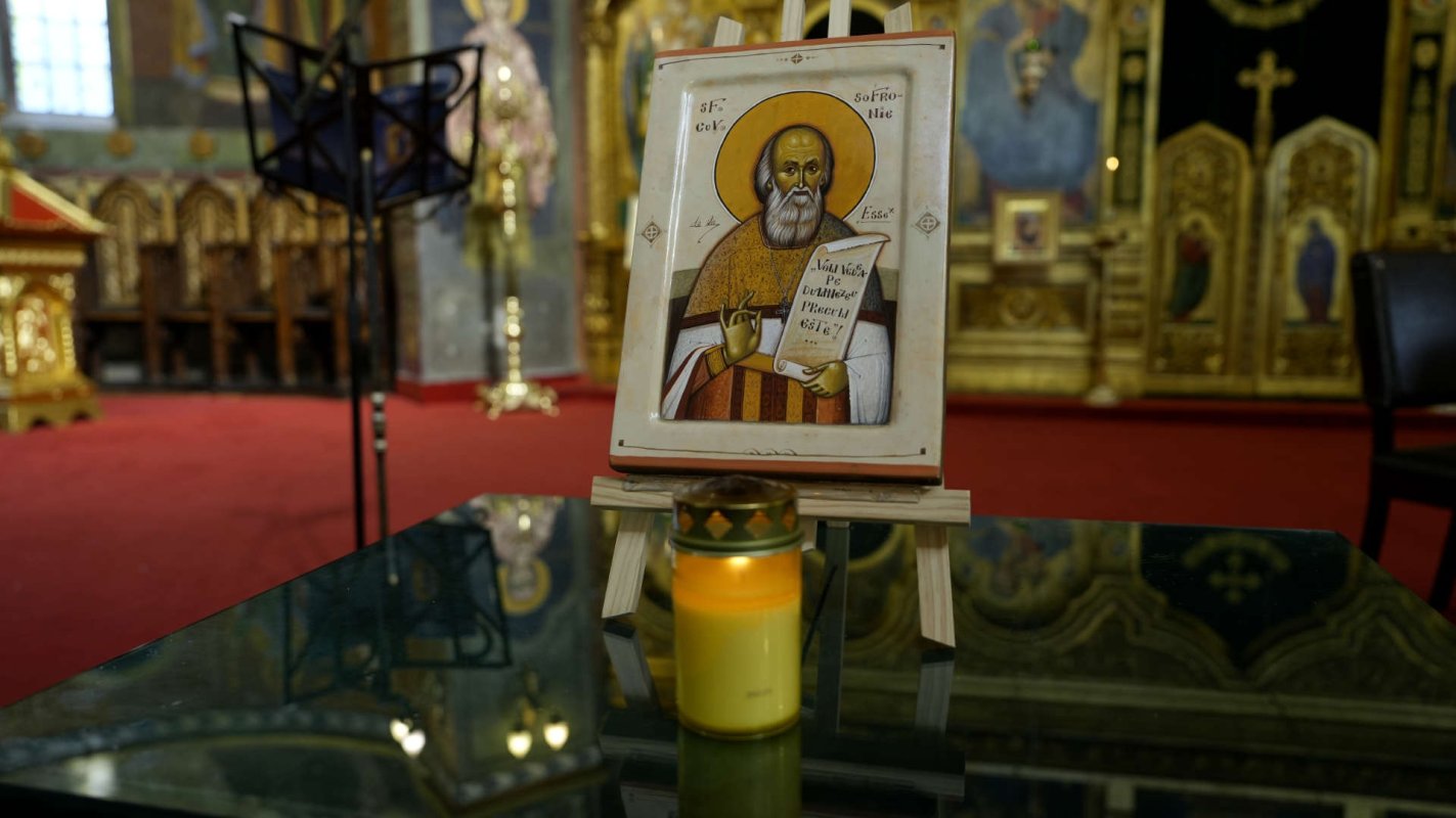 Conferinţă la Sibiu susţinută de arhimandritul Zaharia Zaharou 301489