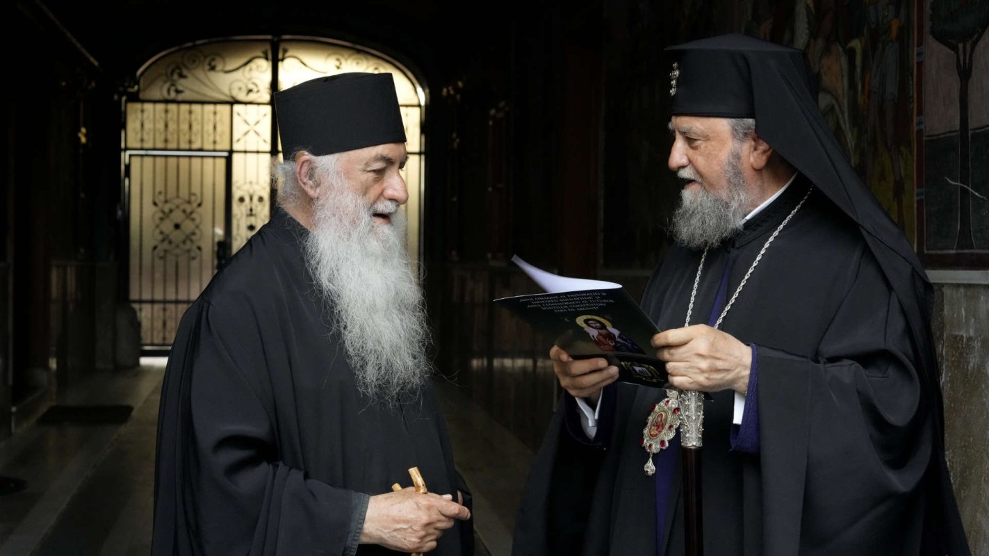 Conferinţă la Sibiu susţinută de arhimandritul Zaharia Zaharou 301492