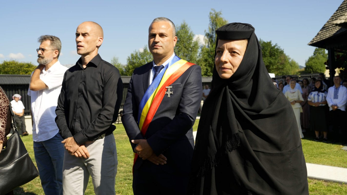 Hram la Mănăstirea „Soborul Sfinților Apostoli” din Bran 301470