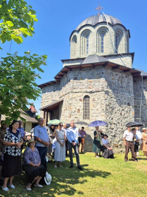 Sărbătoare la Mănăstirea „Toți Sfinții” de la Cașva, judeţul Mureş 301464