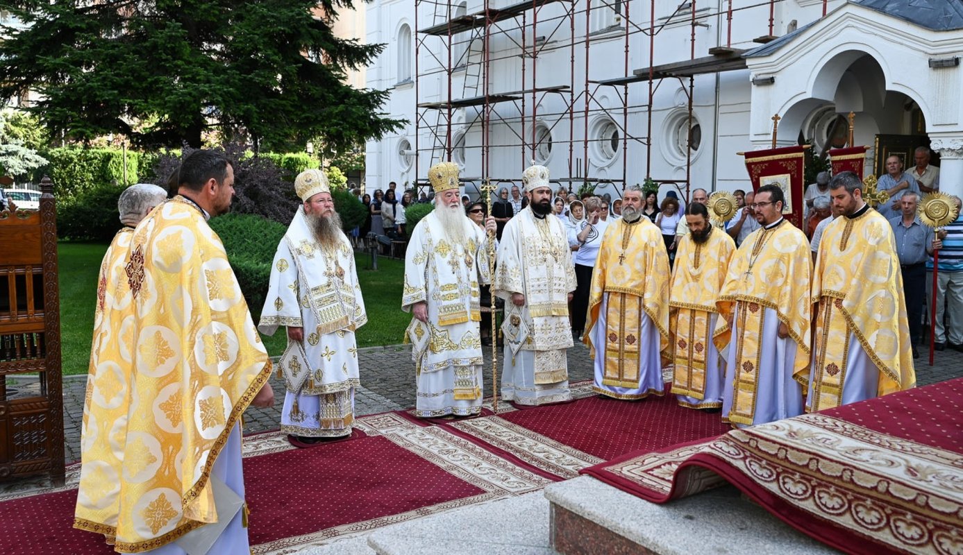 Hram la Catedrala Episcopală din Deva 301591