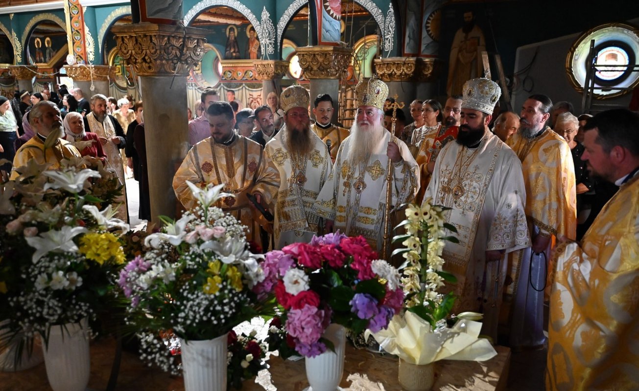 Hram la Catedrala Episcopală din Deva 301594