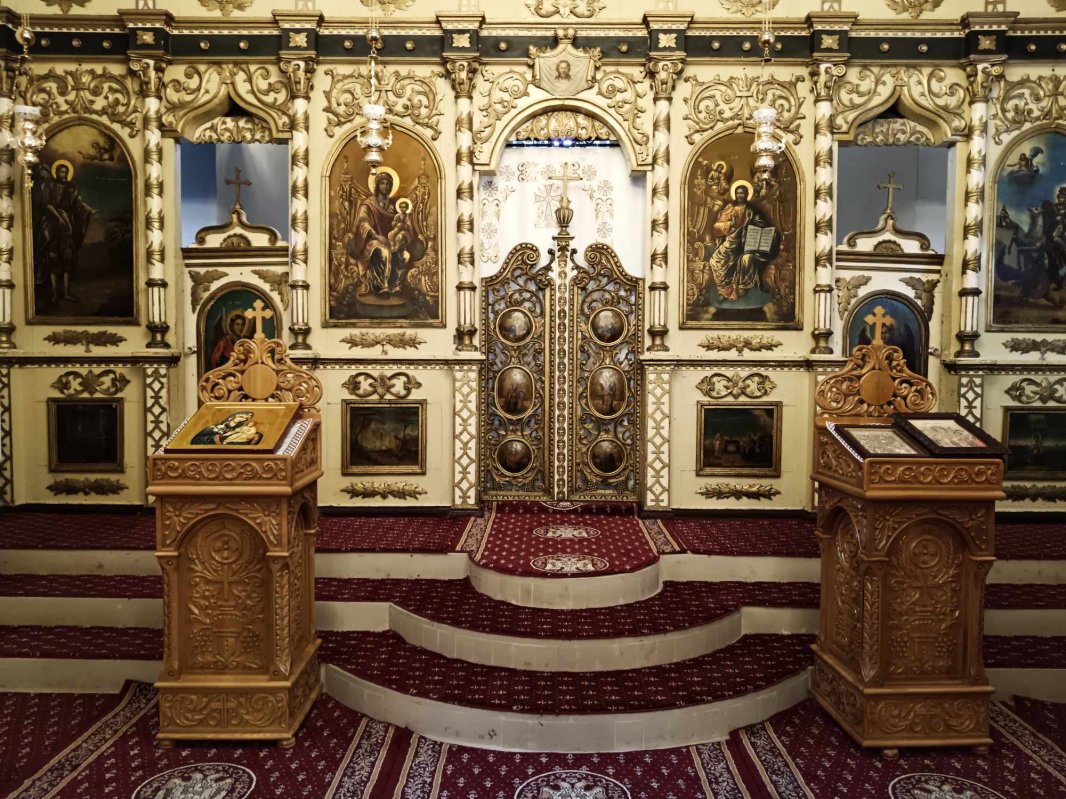 Mănăstirea renăscută din Codrii Iaşilor 301552