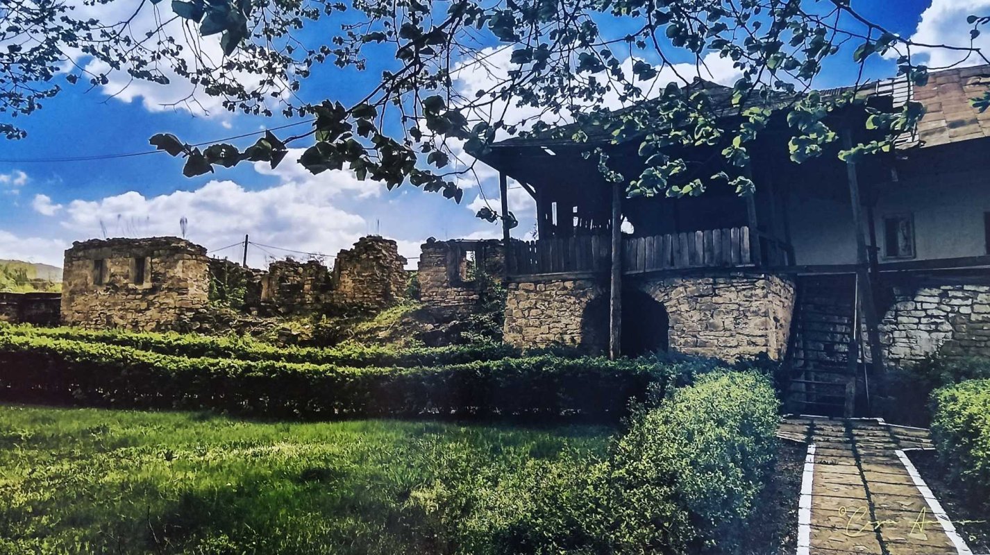 Mănăstirea renăscută din Codrii Iaşilor 301561