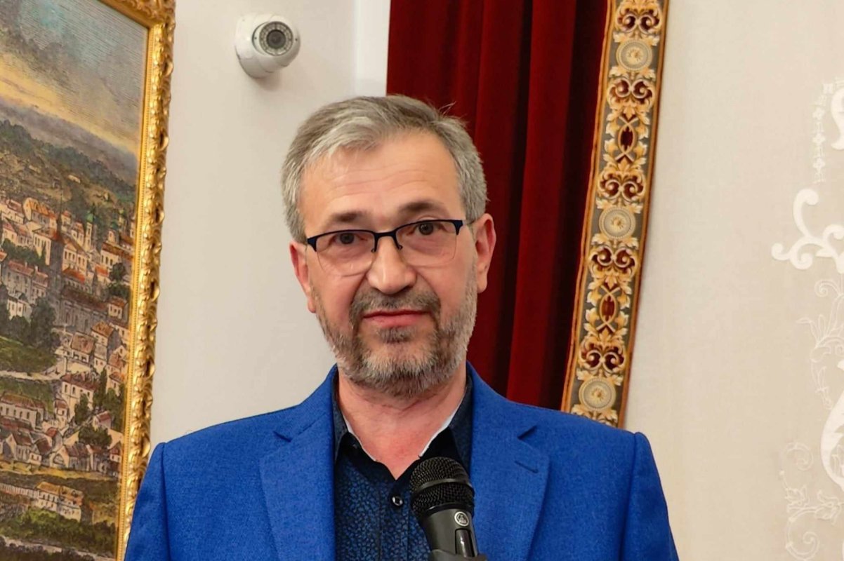 POEZIE: Nicolae Corlat 301579