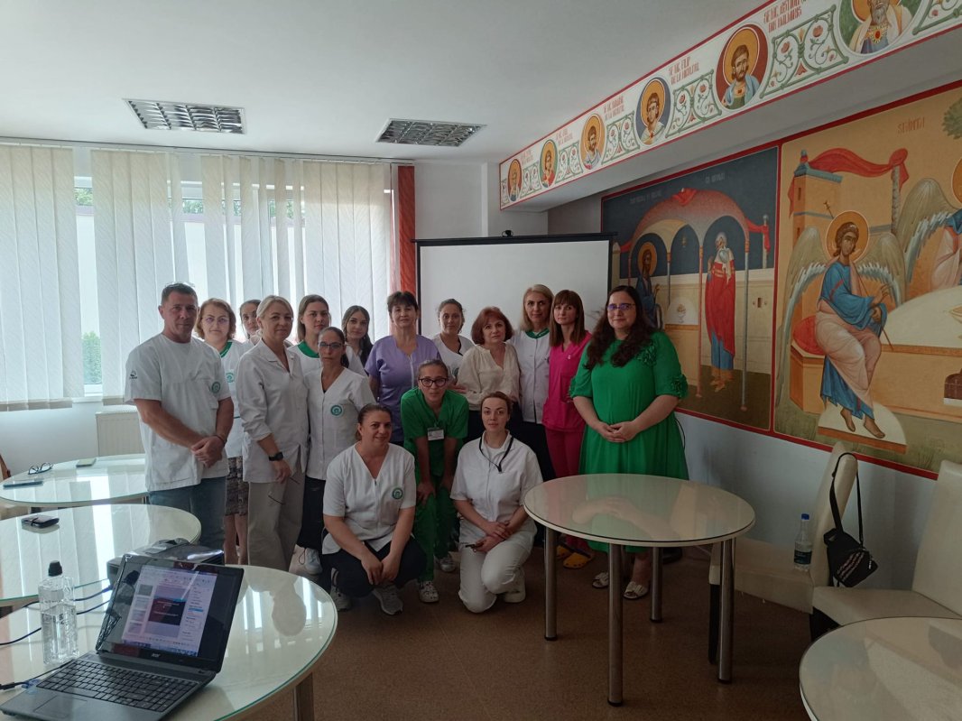 Școală medicală de vară la Centrul de îngriji paliative „Sfântul Nectarie” 301733