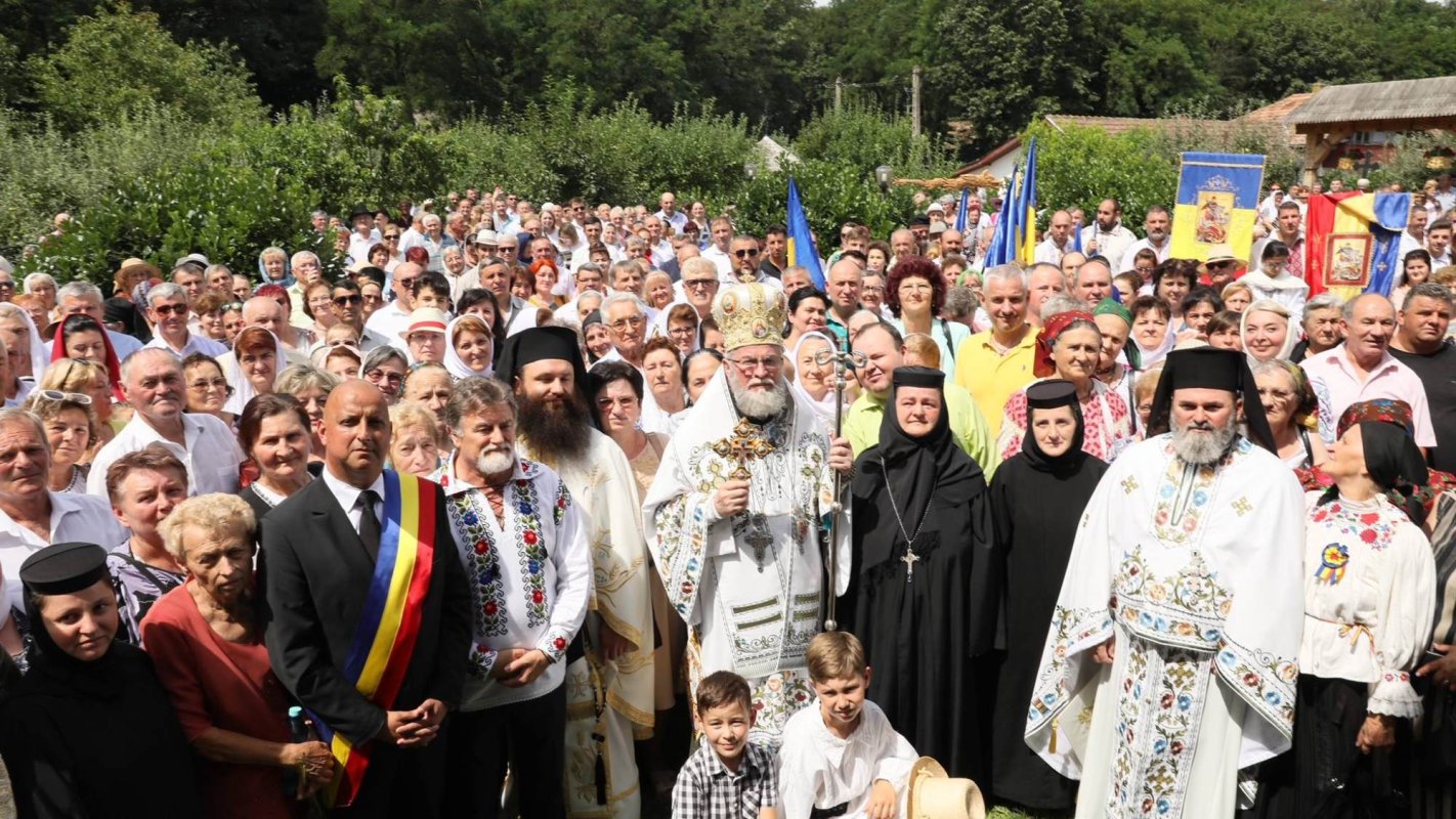 Slujiri arhiereşti în Episcopia Maramureşului şi Sătmarului 301701