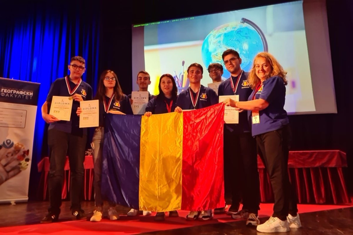 Medalii pentru elevii olimpici 301775