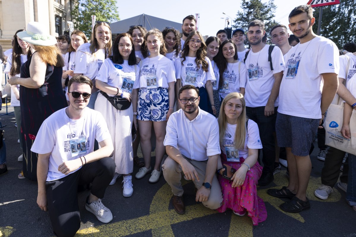 Emoție și entuziasm la debutul Întâlnirii Tinerilor Ortodocși de la Ploiești 301862