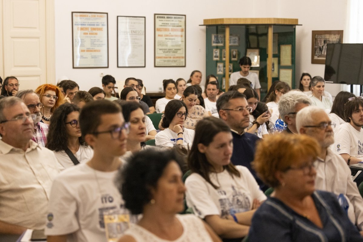 Emoție și entuziasm la debutul Întâlnirii Tinerilor Ortodocși de la Ploiești 301908