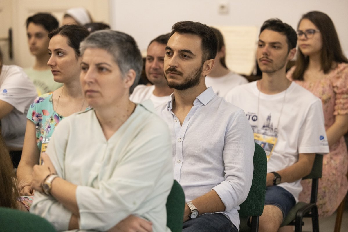 Emoție și entuziasm la debutul Întâlnirii Tinerilor Ortodocși de la Ploiești 301912