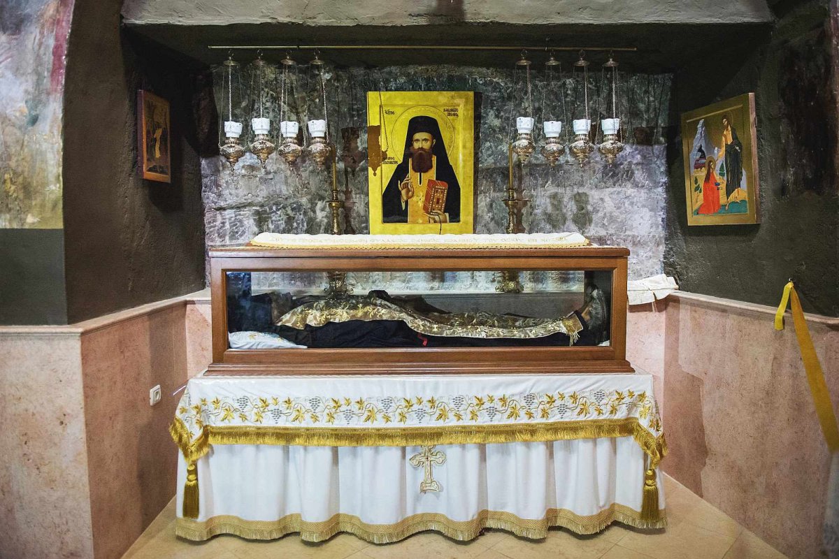 Sfântul Ioan Iacob Hozevitul și legătura sa cu câțiva cuvioși contemporani din ținutul Moldovei 301126