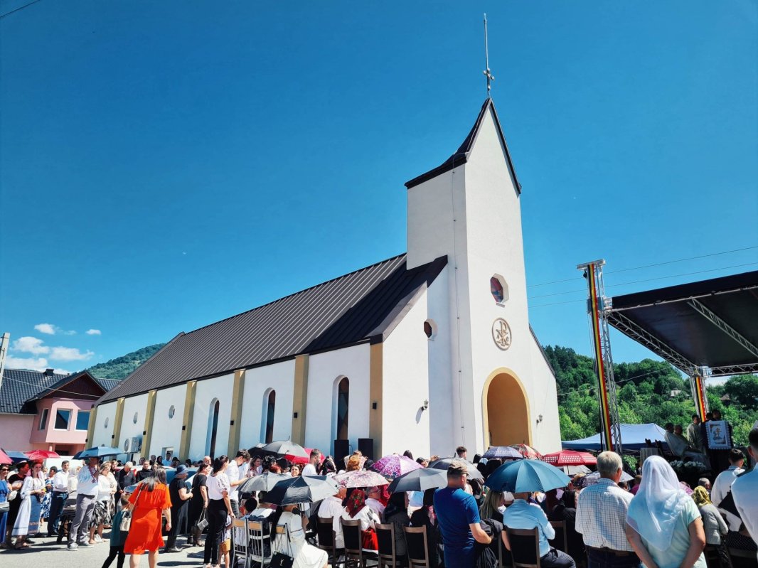 Binecuvântarea comunităţii parohiale din Anieș, judeţul Bistriţa-Năsăud 302125