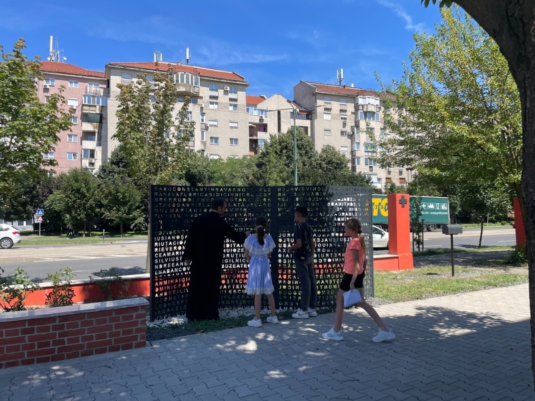 Activităţi pentru copii desfăşurate de o parohie românească din Serbia 302223