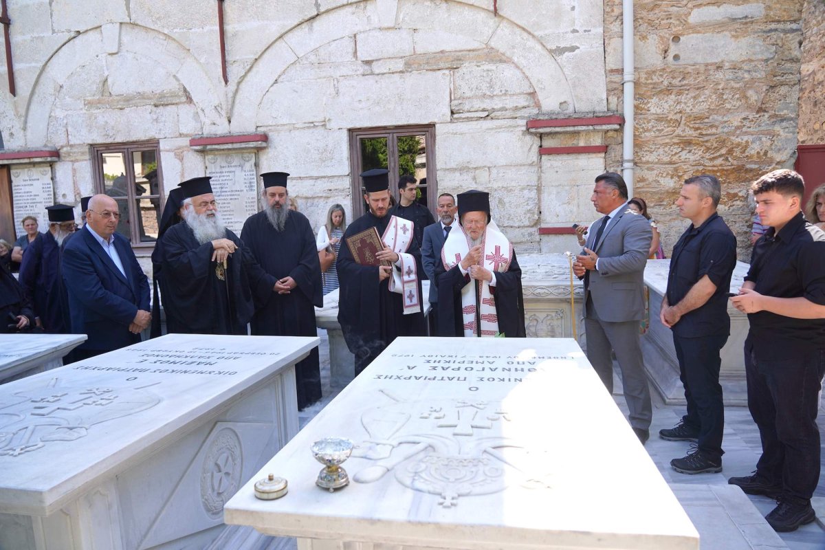 Arhiepiscopul Ciprului, primit la Constantinopol 302157