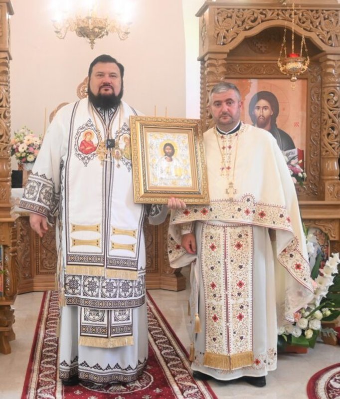 Slujbă de întemeiere a Sfintei Mese în Parohia Crasna, Sălaj 302181